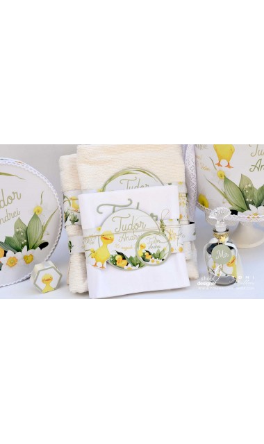 Trusou botez cu ratuste, narcise si flori de margaritar Mac Mac 32